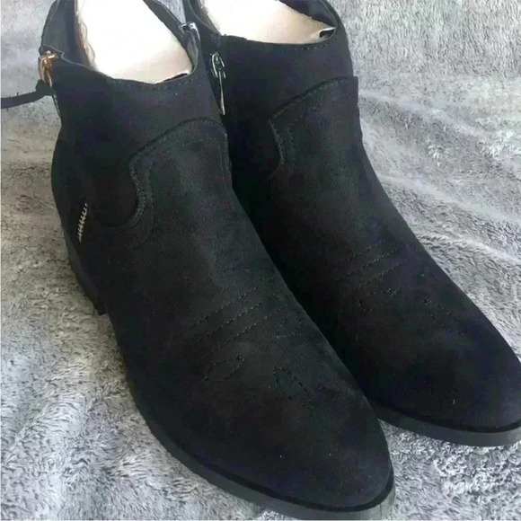 Wanted Footwear Faux Suede Western Bootie in Black Size 10 NWT - Picture 7 of 10